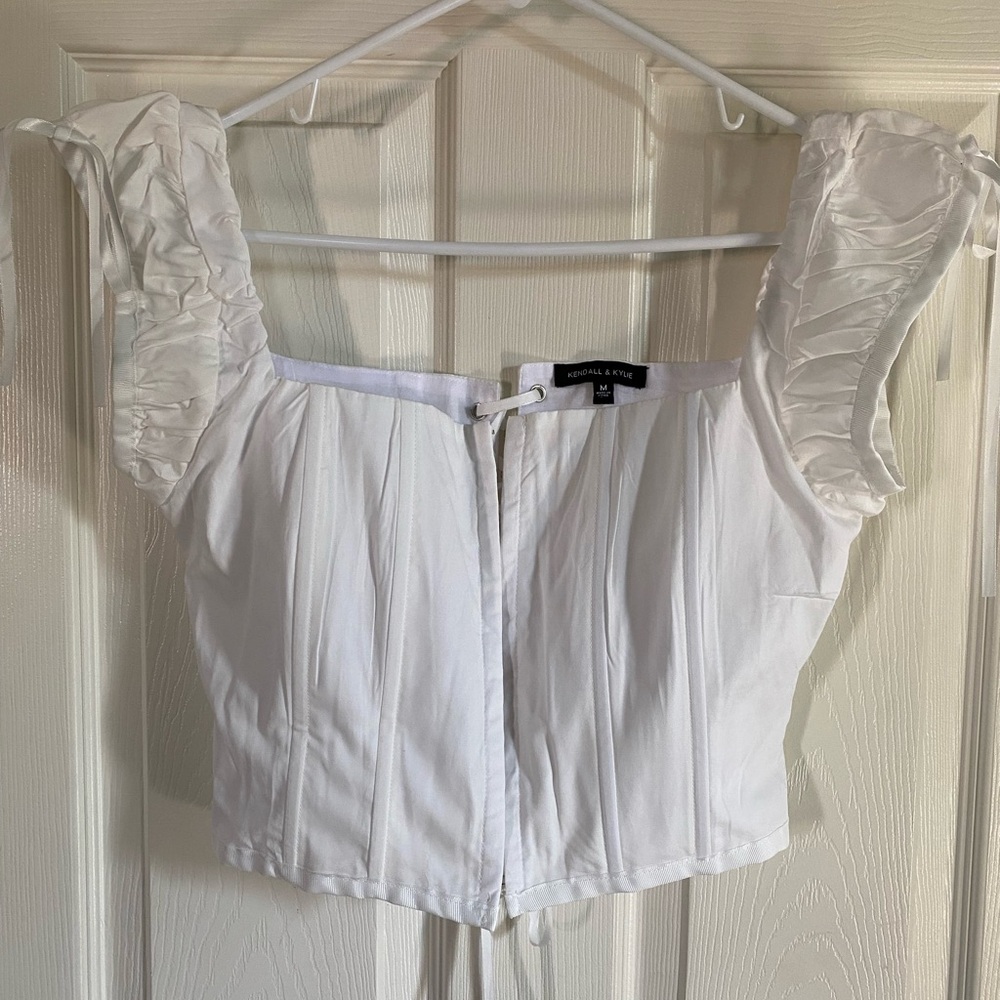 Kendall & Kylie White Ruched Bustier Cap Sleeve Blouse